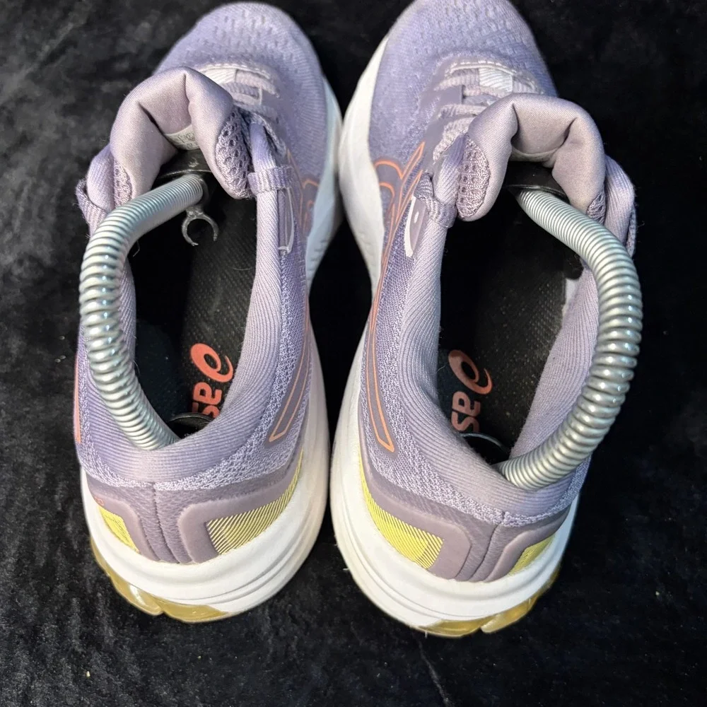 Asics Novablast 1012B137 Women's‎ 6.5 Running Shoes Lilac Opal Purple Sneakers